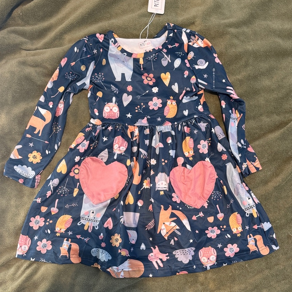 Charming Kids' Navy Dress with Pink Heart Pockets